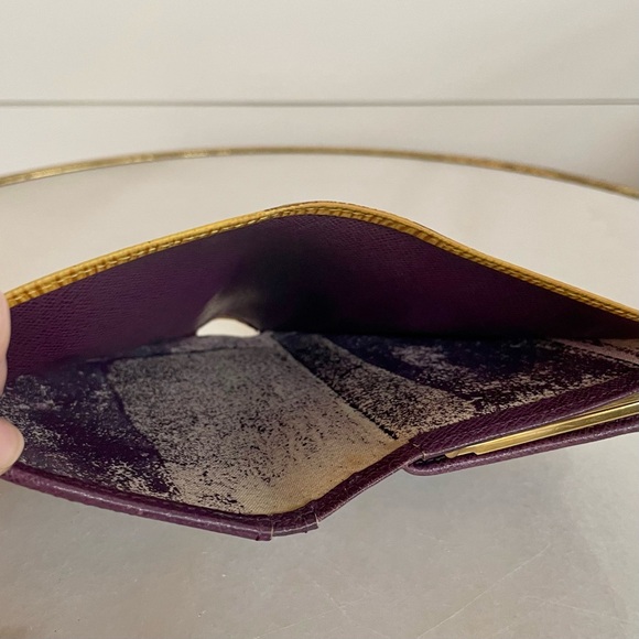 SOLD - Louis Vuitton Kisslock Wallet | LV Epi Leather Wallet - Picture 12 of 14